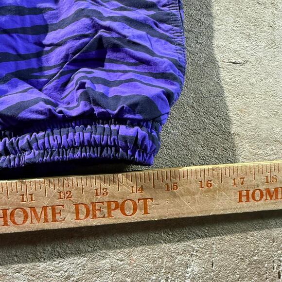 Vintage VTG 90’s Purple Tiger Print Shorts - Picture 6 of 8